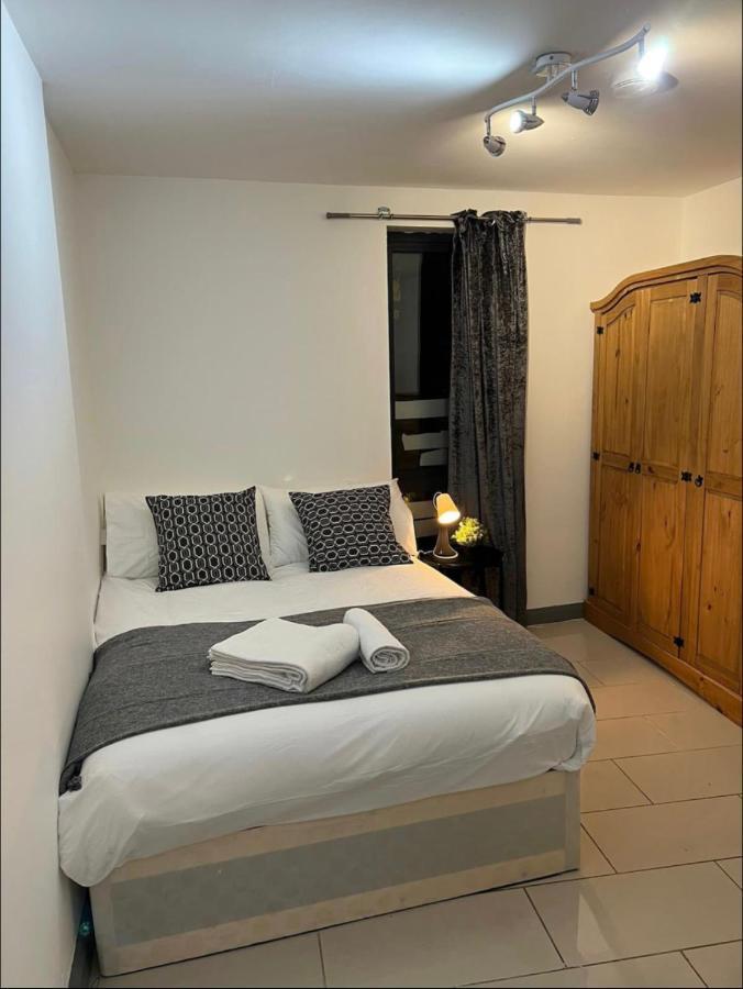 New Build 5 Bedroom In Hackney. Central ลอนดอน ภายนอก รูปภาพ
